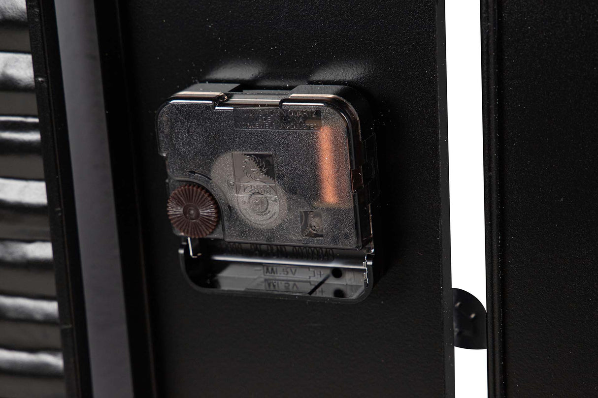 Blaue Metallwanduhr 62x6x57 cm