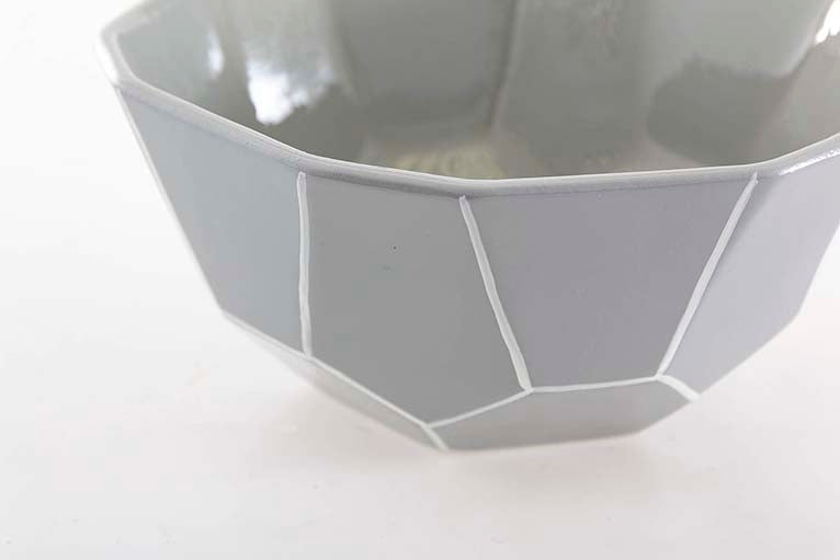 Centre en céramique laqué gris / blanc 21x21x9 cm