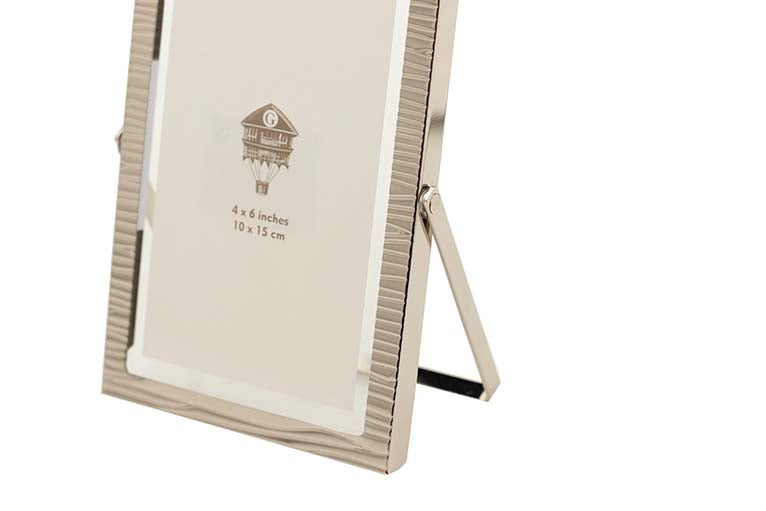 PORTAFOTOS METAL PLATEADO 10x15 CM