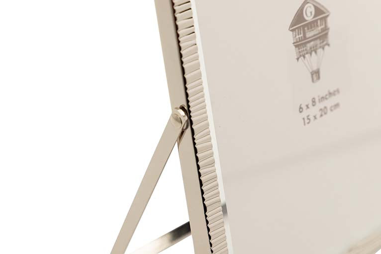 PORTAFOTOS METAL PLATEADO 15x20 CM