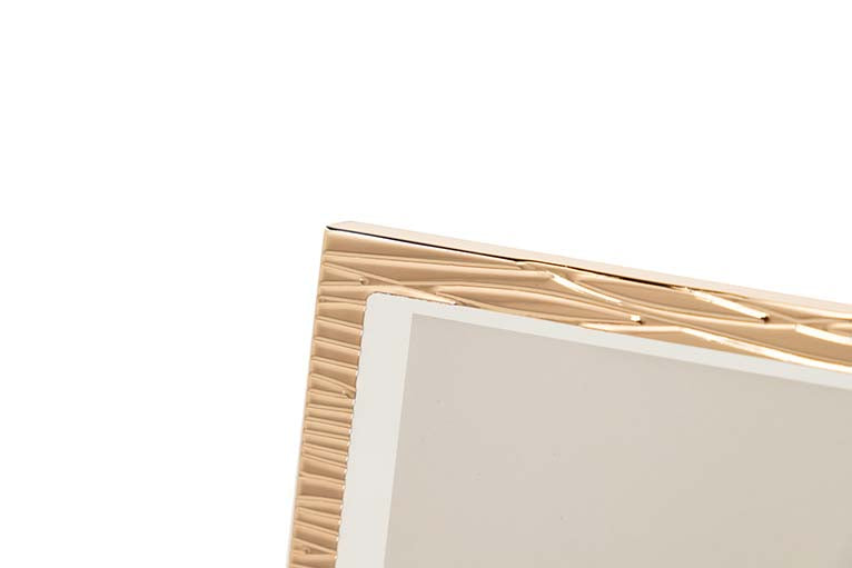 PORTAFOTOS METAL DORADO 20x25 CM