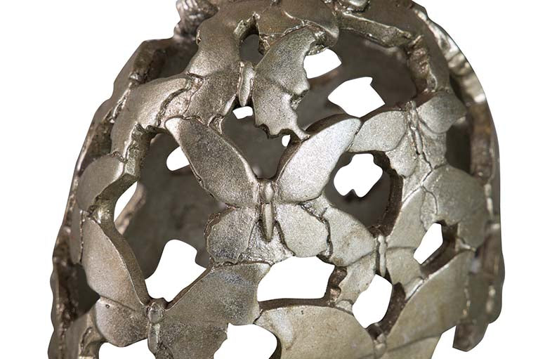 MENINA RESINA PLATEADA 15x10x18 CM