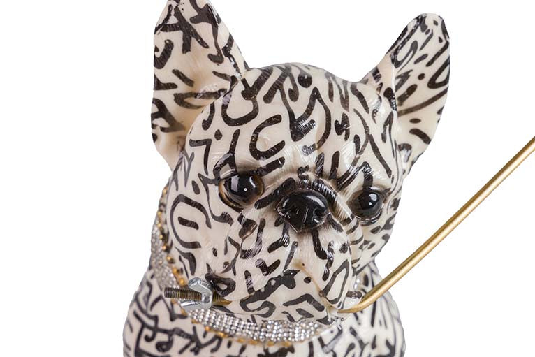 Figure Globe Resin 33x30x45 cm