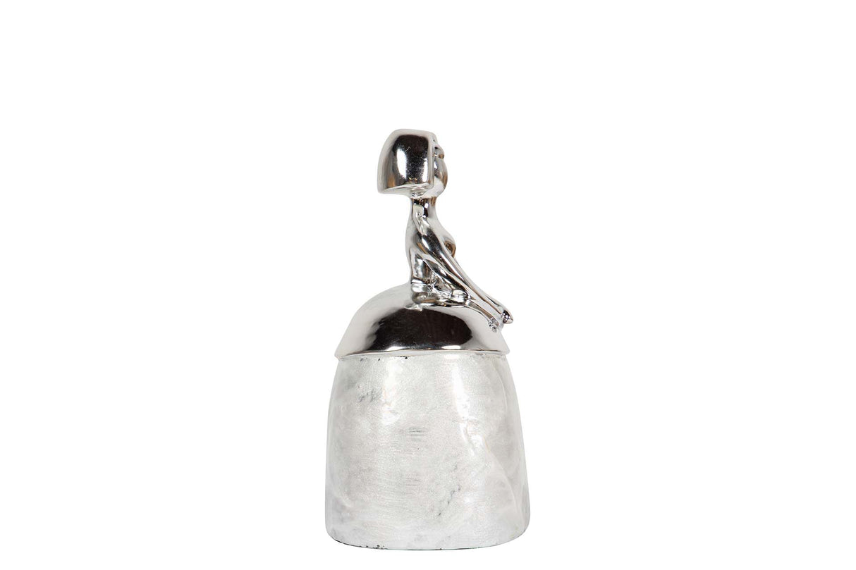 FIGURA MENINA RESINA PLATEADA 13x9x17 CM