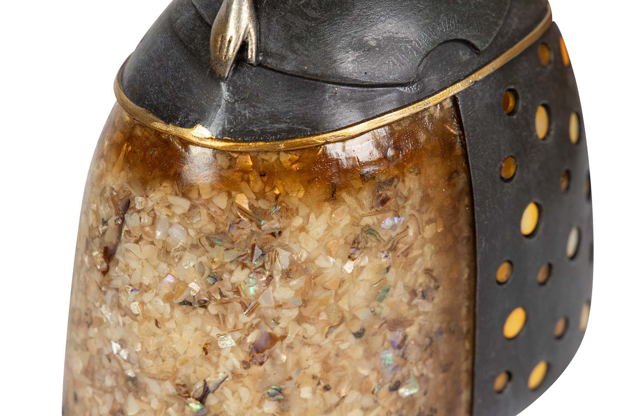 FIGURA MENINA RESINA DORADA 17x11x24 CM