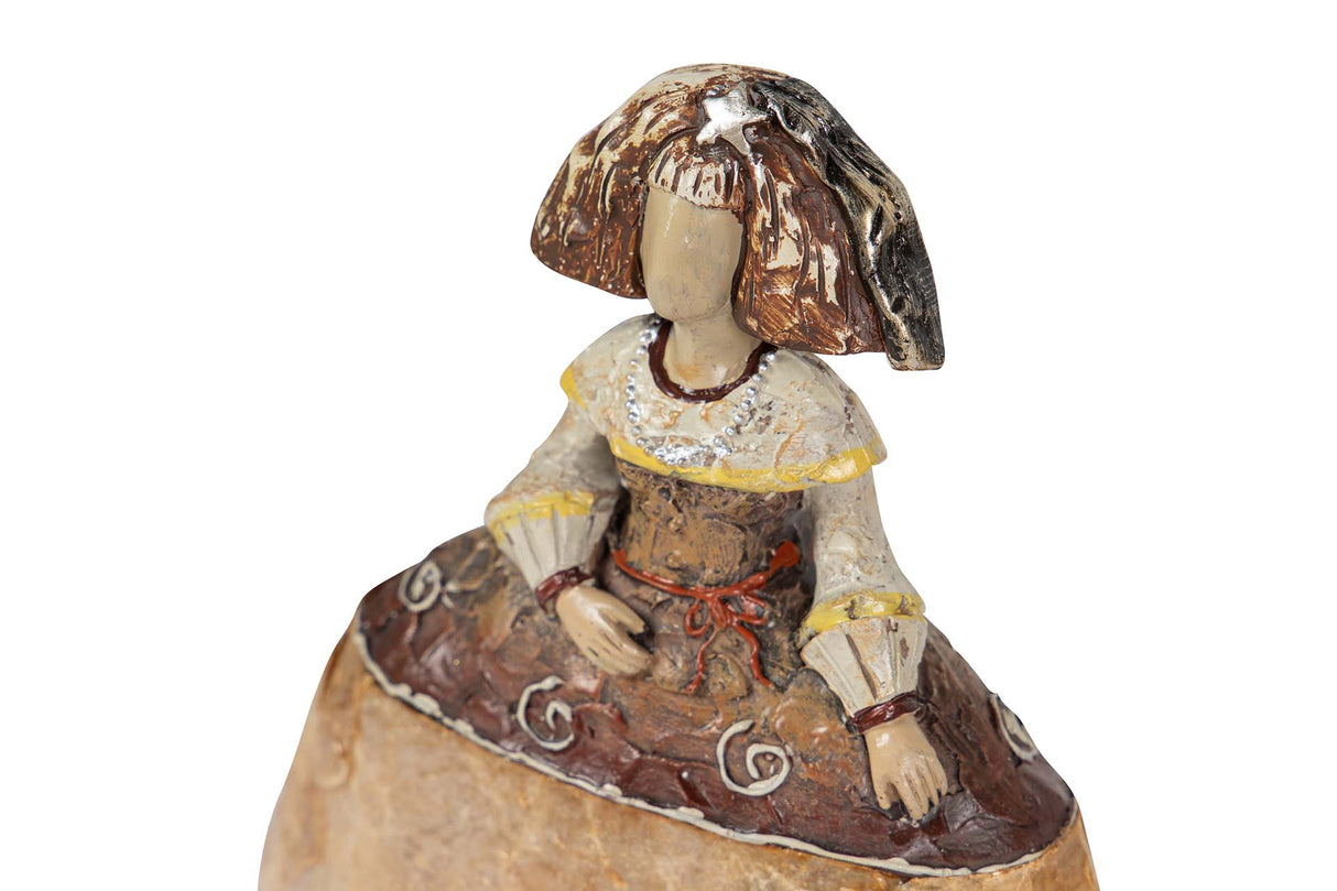 FIGURA MENINA RESINA DORADA 14x6x16 CM