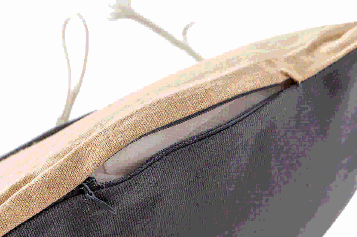 COJIN POLIESTER 53x13x33 CM