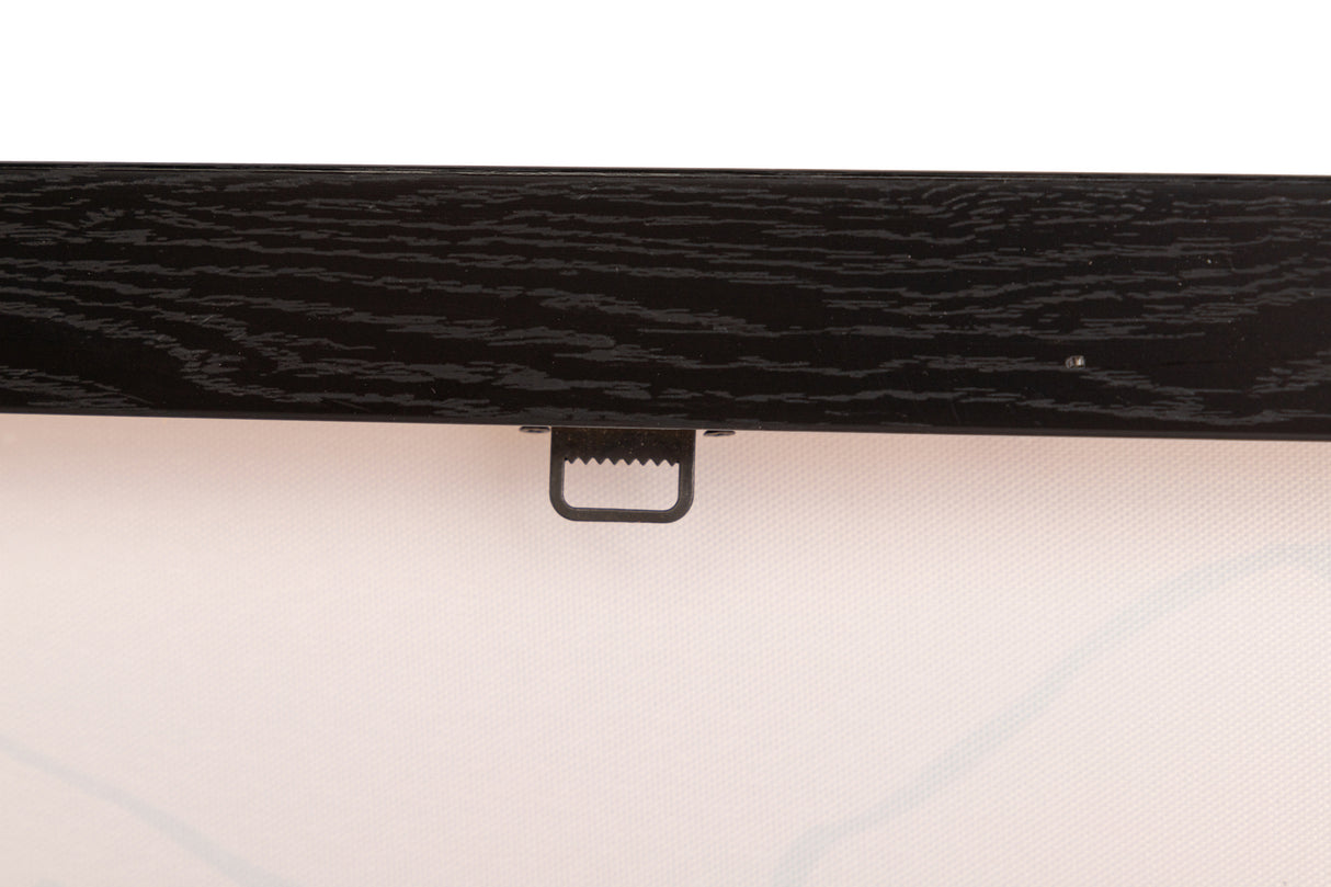 Defina 2 borboletas com quadro preto 90x4x60 cm