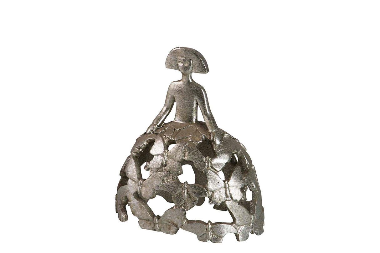 MENINA RESINA PLATEADA 14x9x16 CM