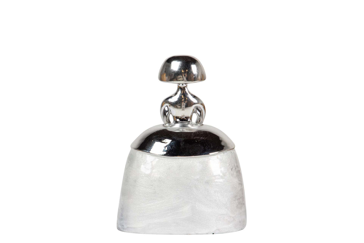FIGURA MENINA RESINA PLATEADA 13x9x17 CM