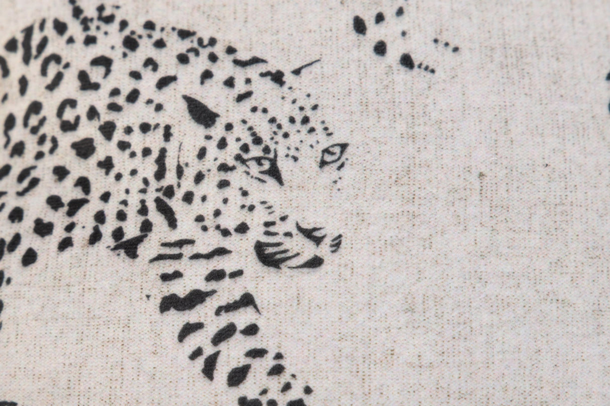 COJIN VELVET LEOPARDOS 45x13x45 CM